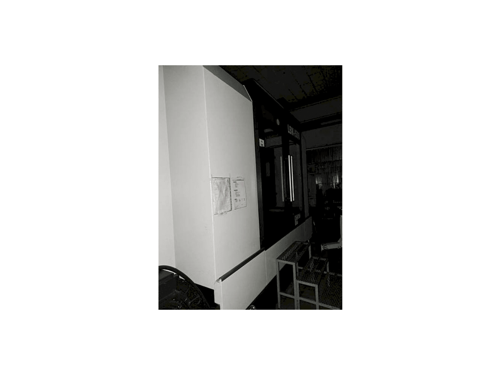 Left view of Eumach LBM-1500 machine