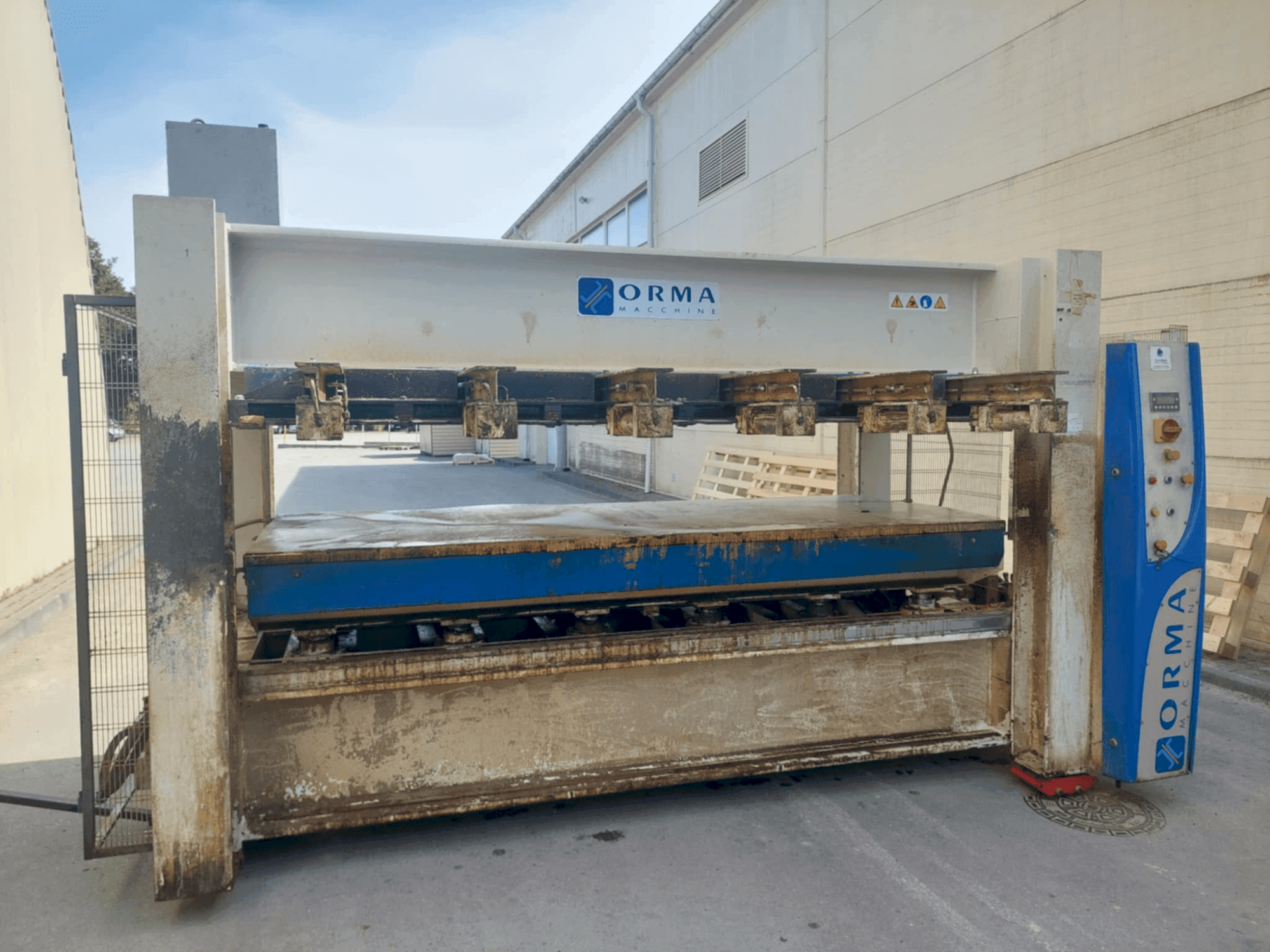 Front view of ORMA NPC/L DIGIT30/13AF-BO machine