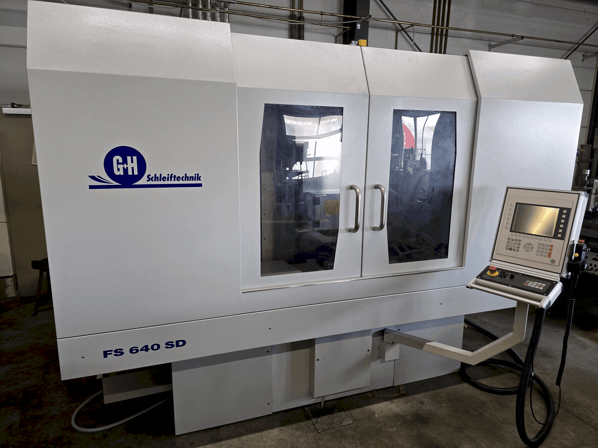 Vista frontal de la máquina GEIBEL & HOTZ FS 640 SD