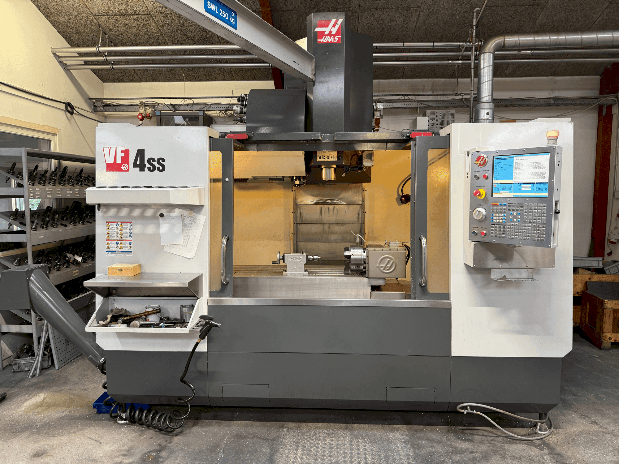 Front view of HAAS VF-4SS machine