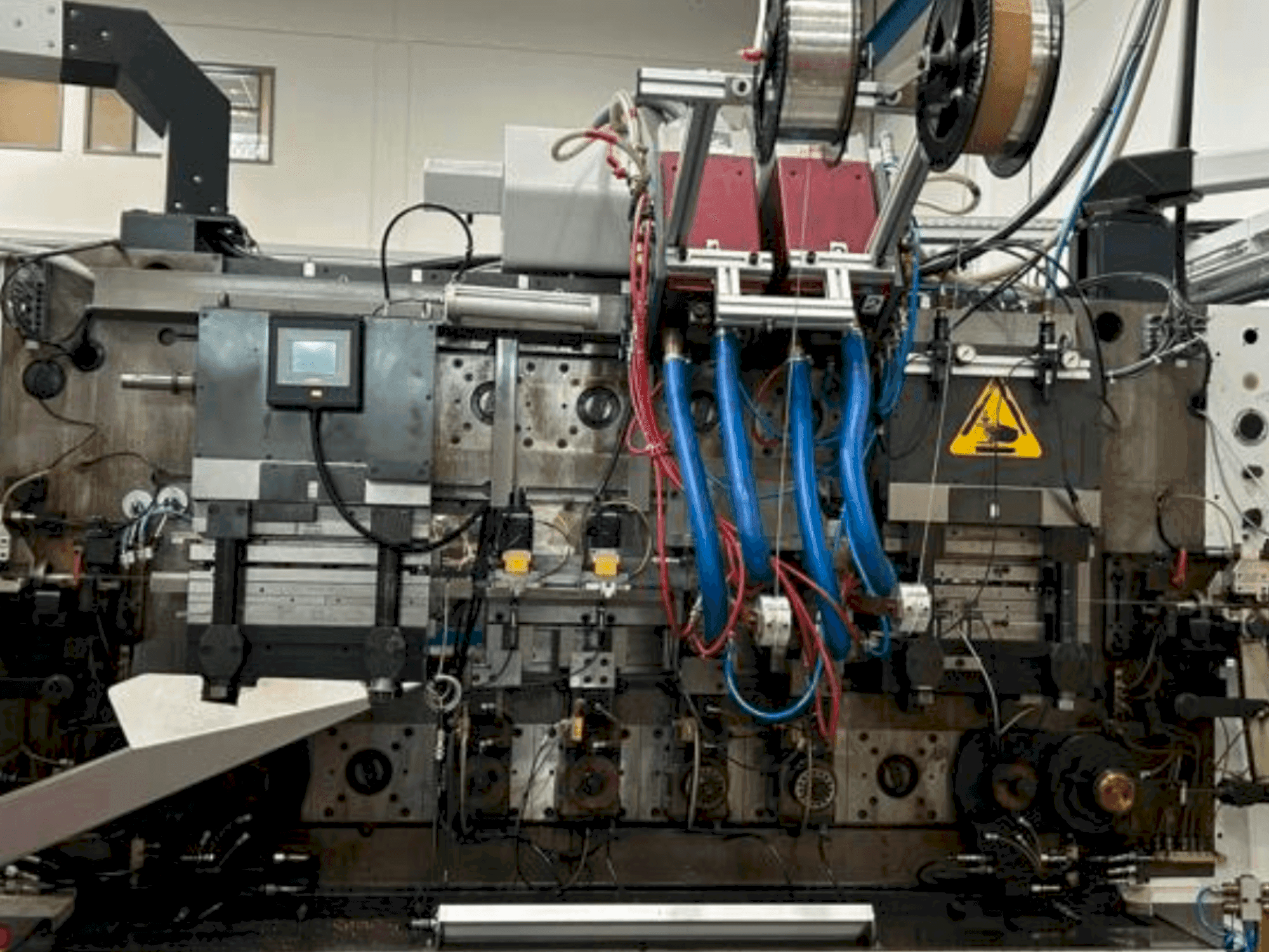 Vista frontal de la máquina Bihler BZ 2/8