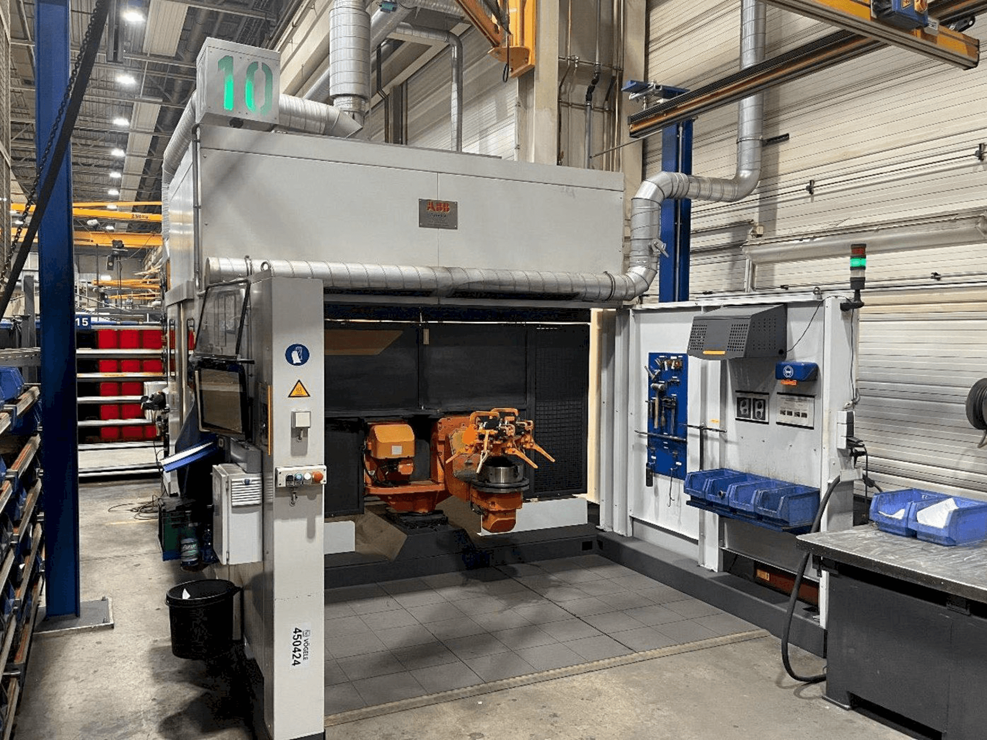 Vista frontal de la máquina ABB