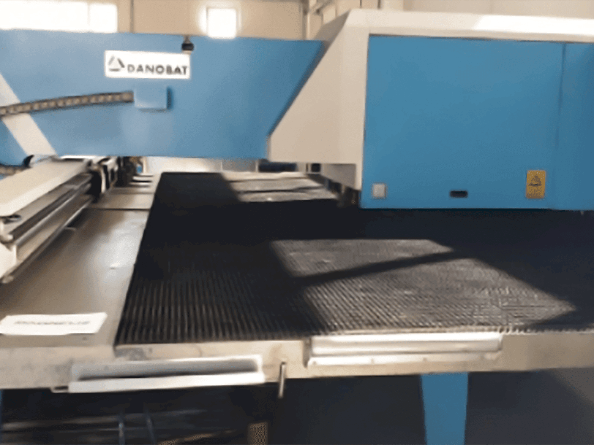 Vista frontal de la máquina DANOBAT PGA-1