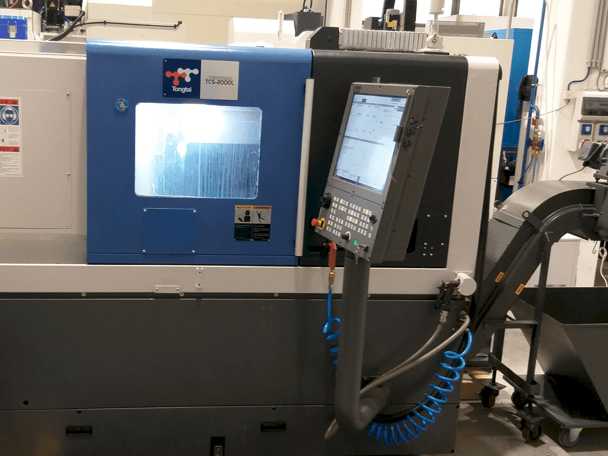 Front view of Tongtai TCS2000L machine