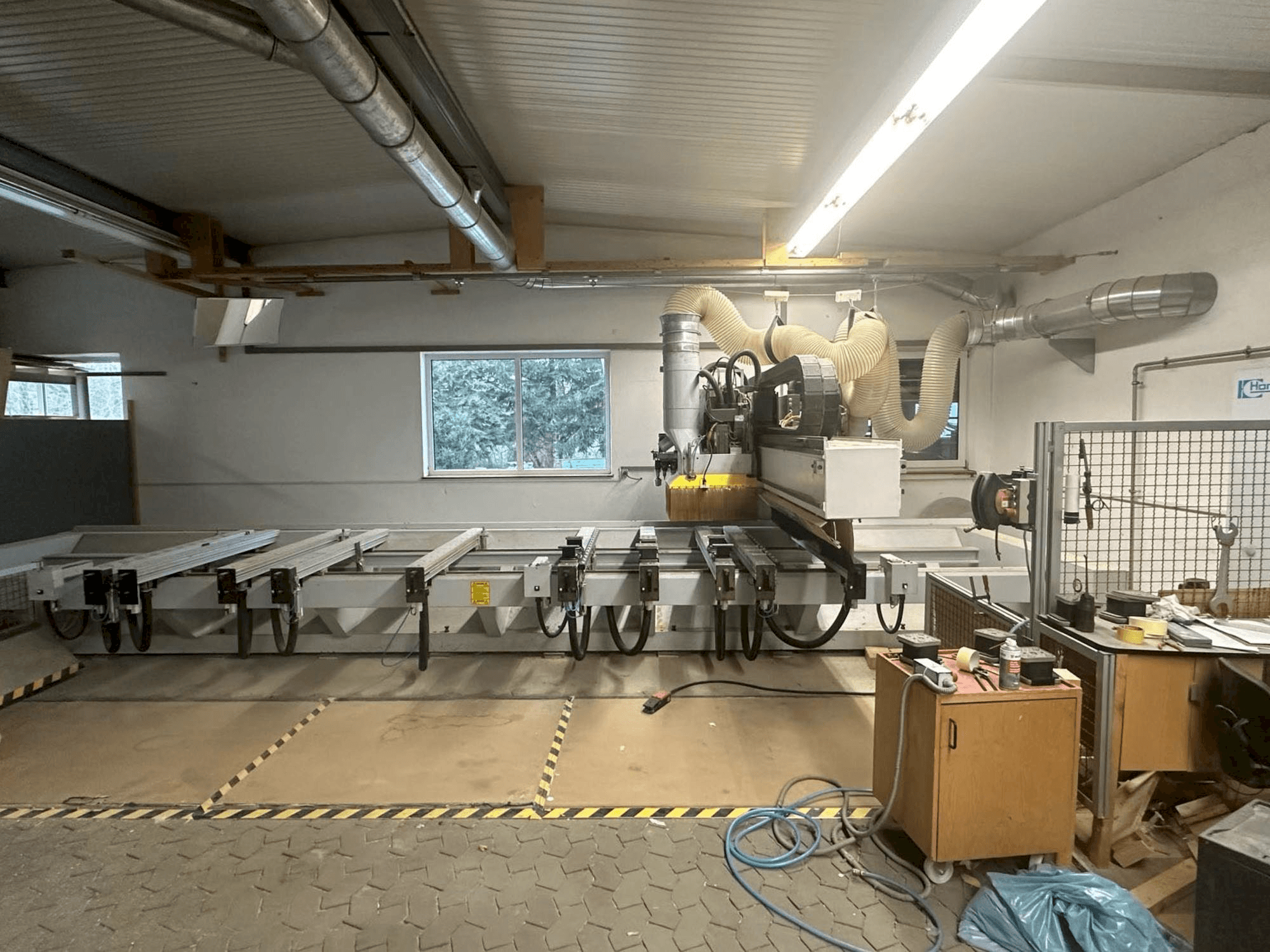 Vista frontal de la máquina HOMAG BAZ20/50/16/K