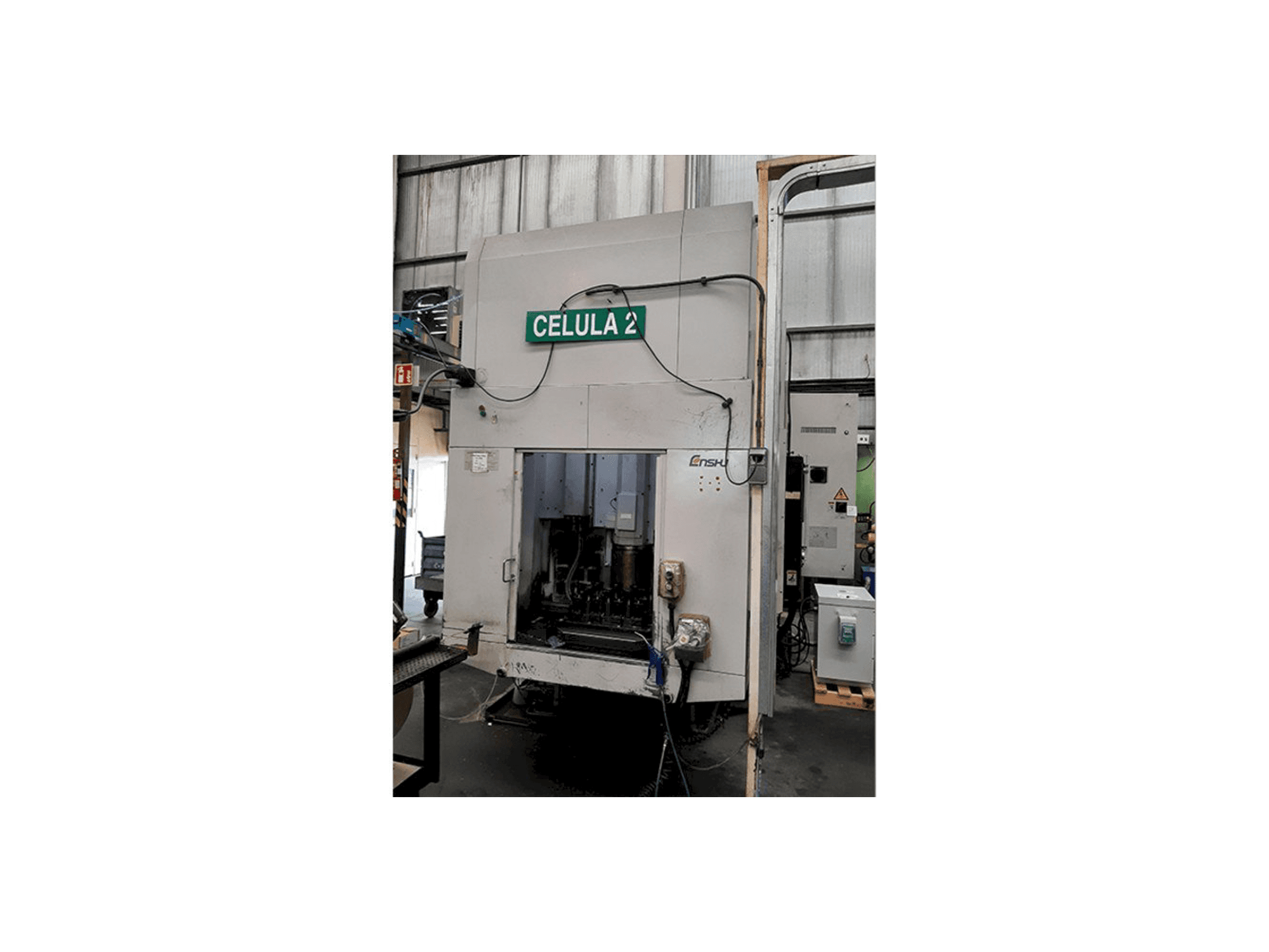 Vista frontal de la máquina Enshu EV-450