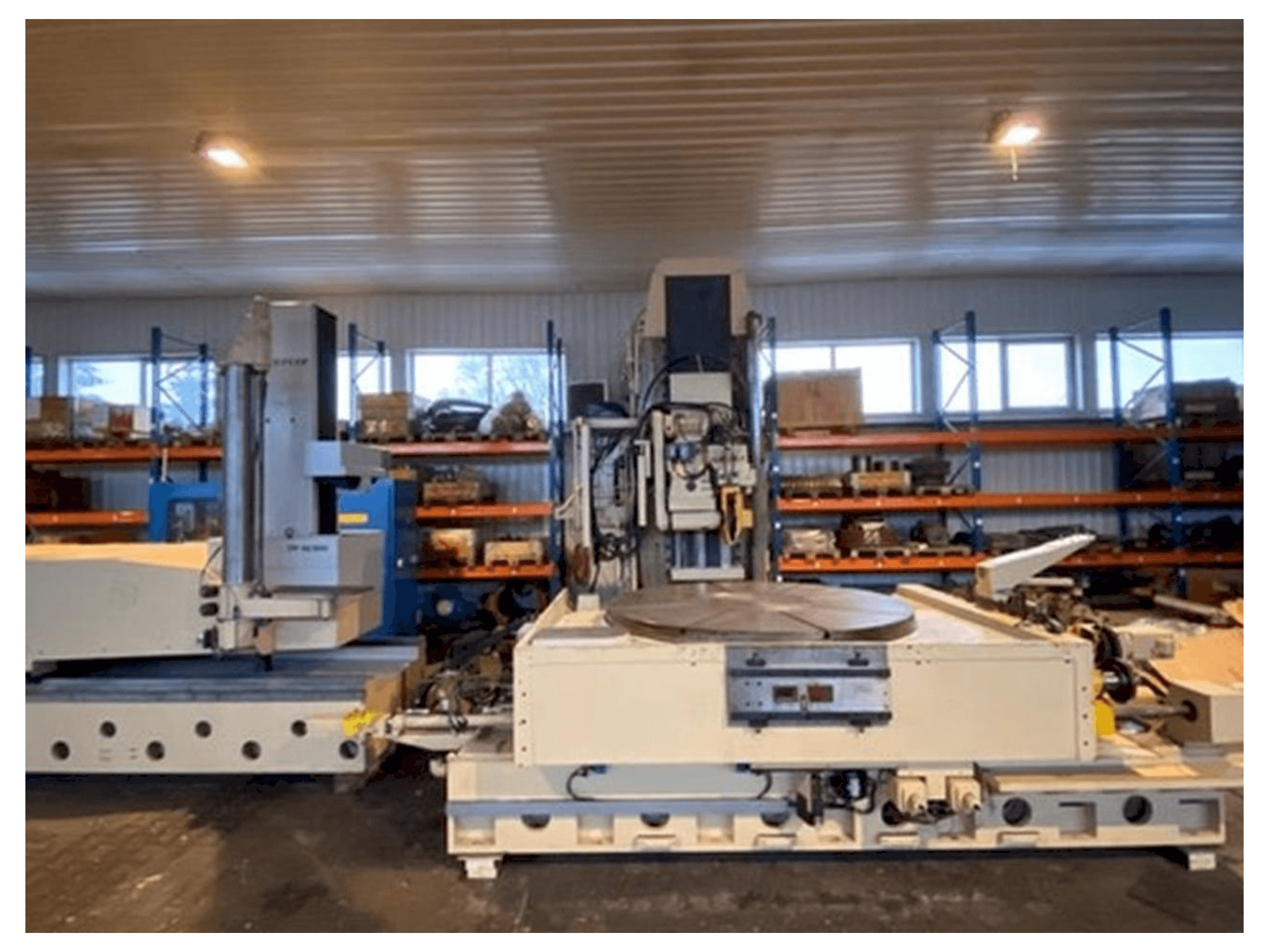 Vista frontal de la máquina NILES ZSTZ 35