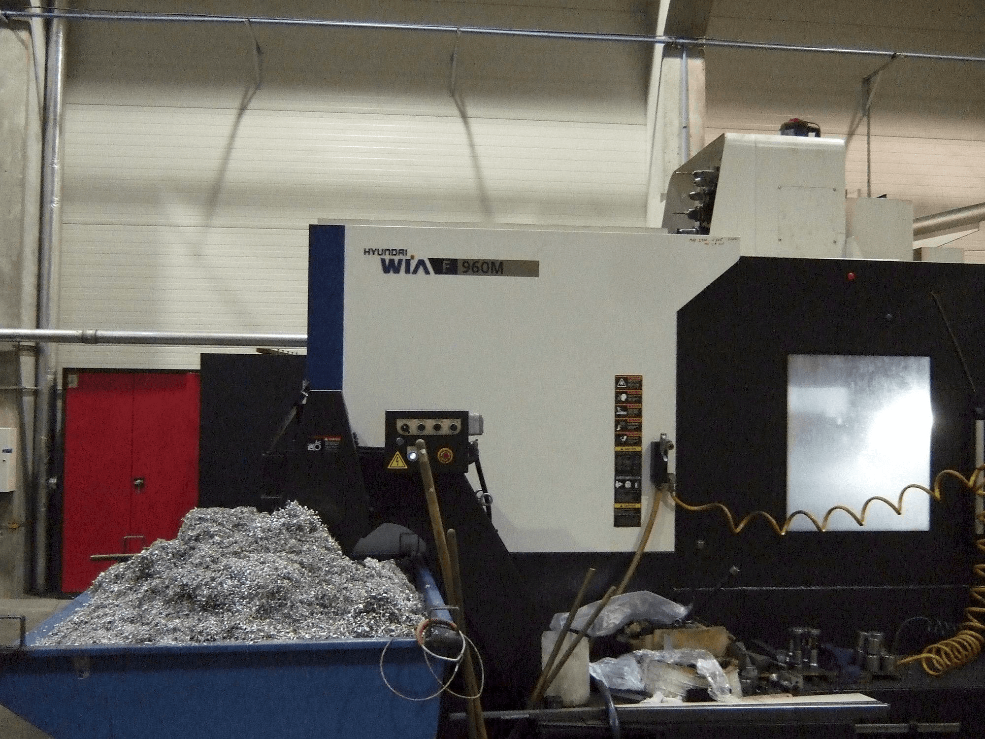 Vista frontal de la máquina Hyundai F960M