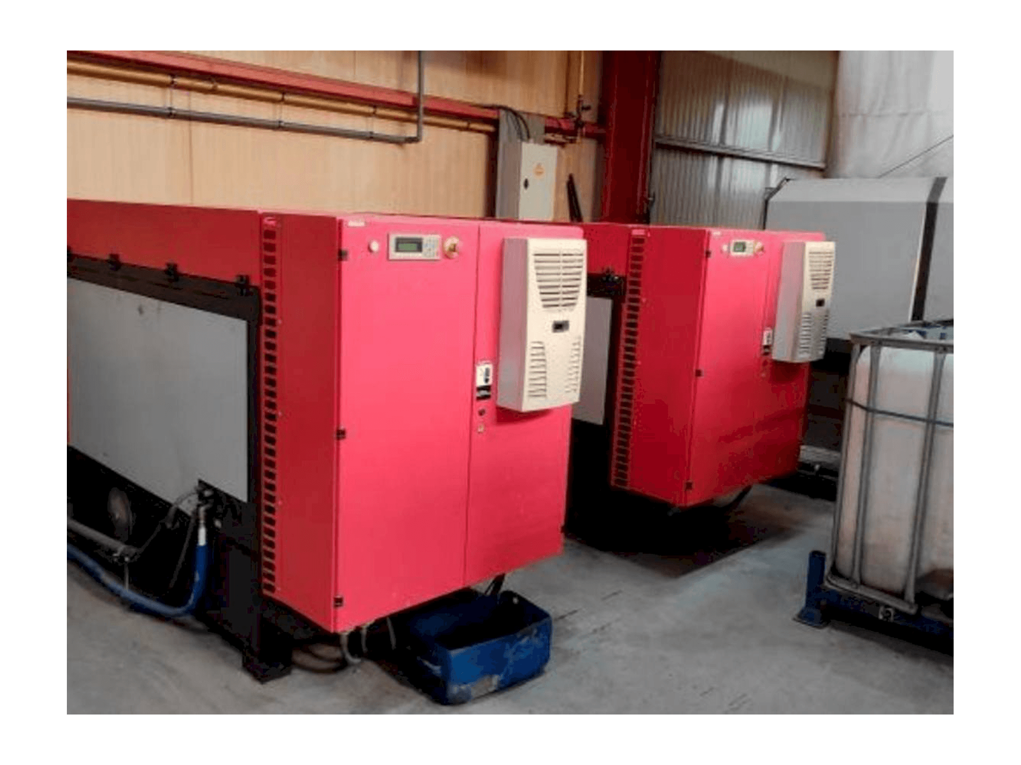 Vista frontal de la máquina Bystronic ByJet Pro 3015 Expert ST