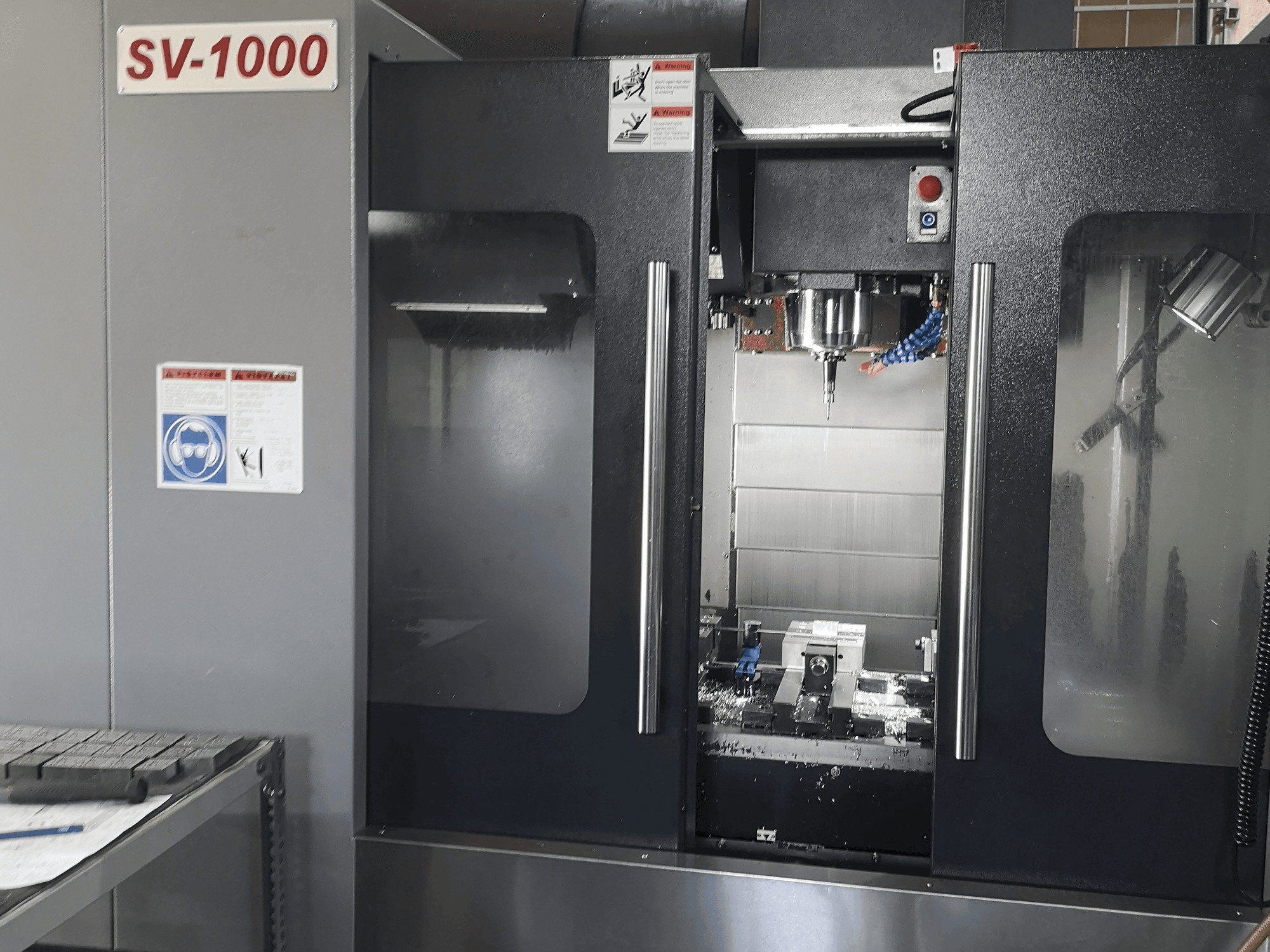 Vista frontal de la máquina NCT KAFO SV-1000