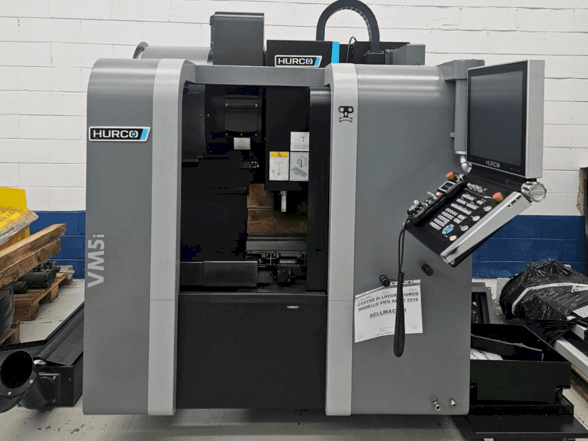 Front view of Hurco VM5i machine