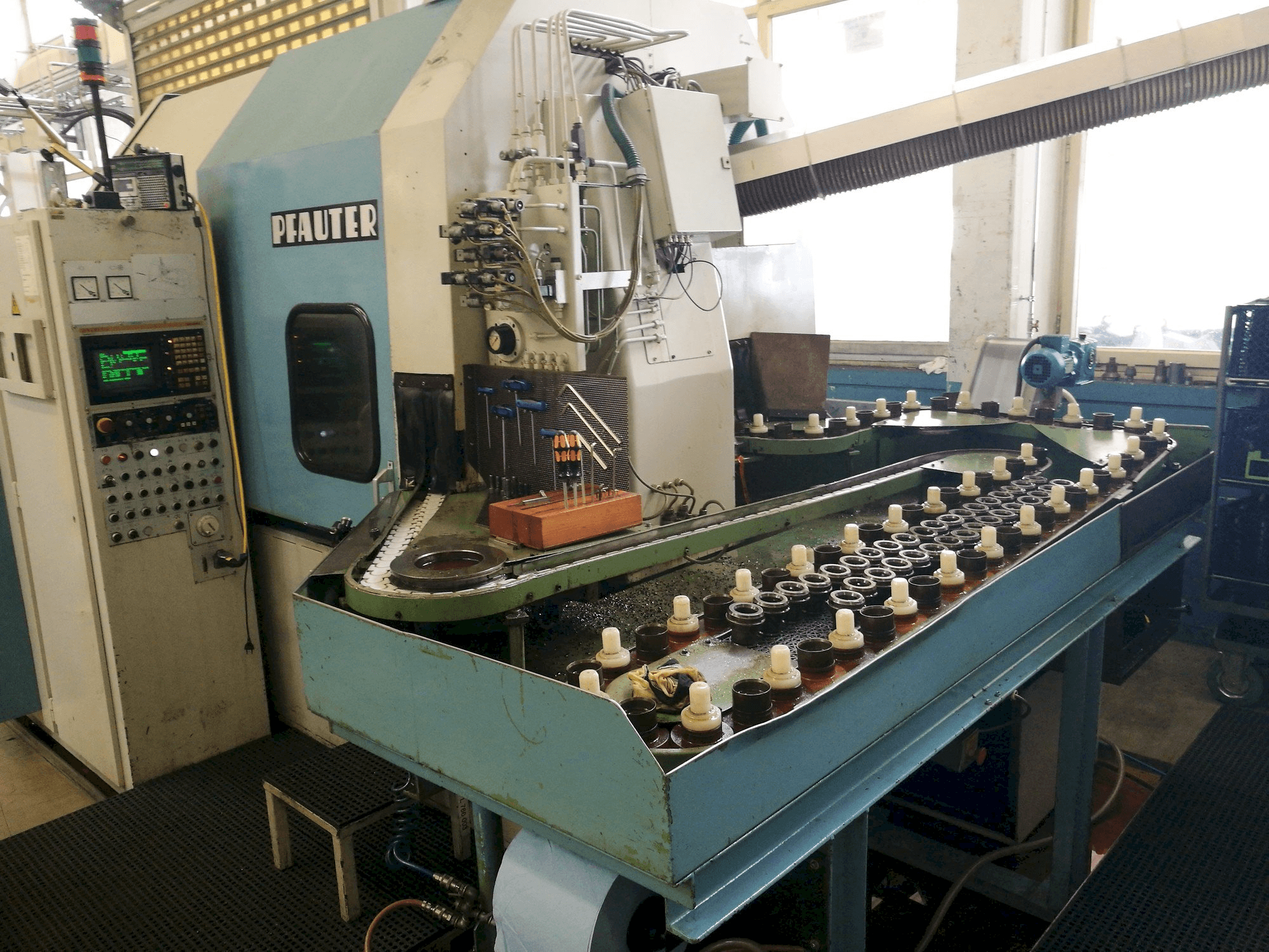 Front view of Pfauter PA 320 NC machine