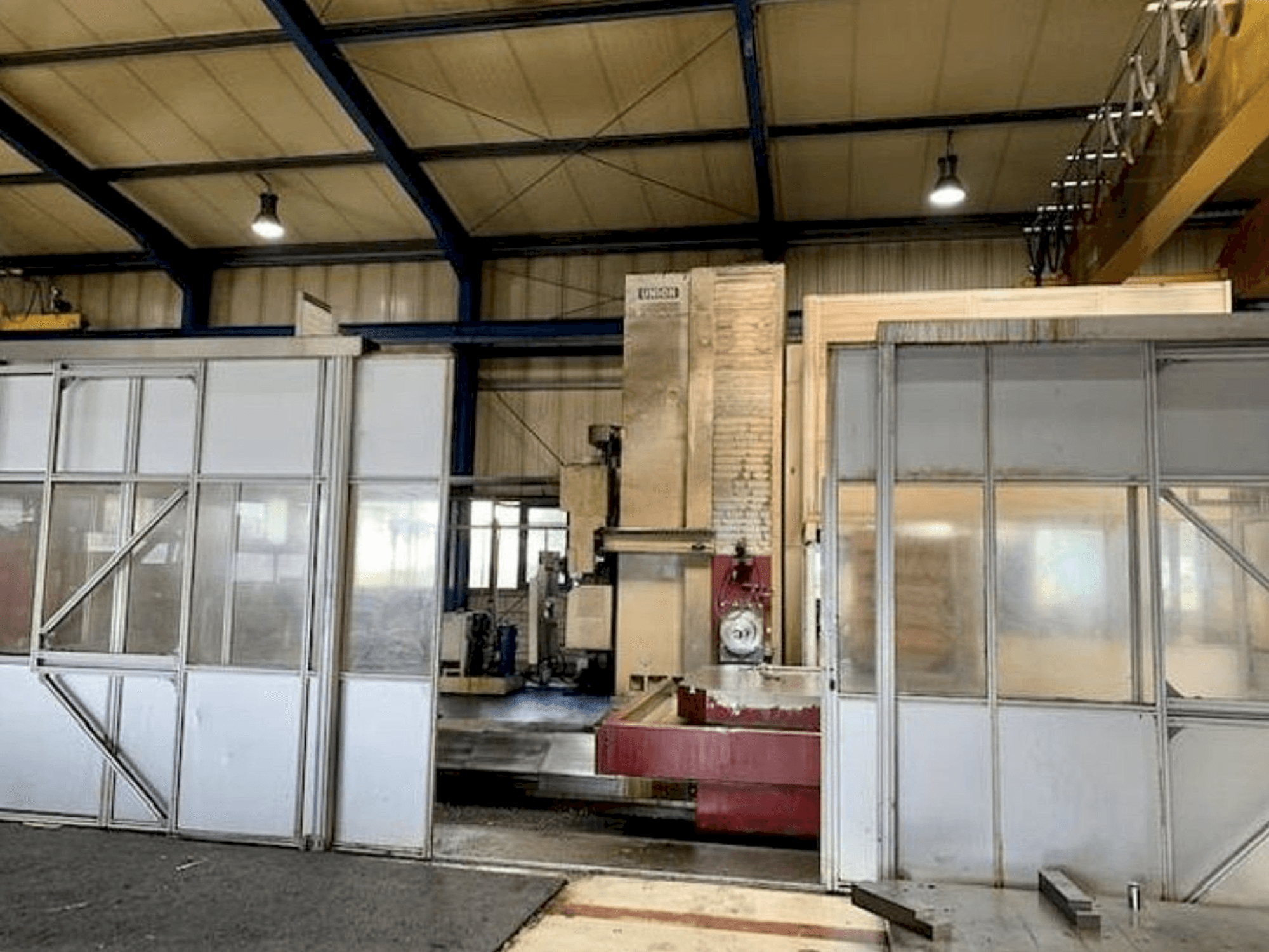 Vista frontal de la máquina UNION KC 150