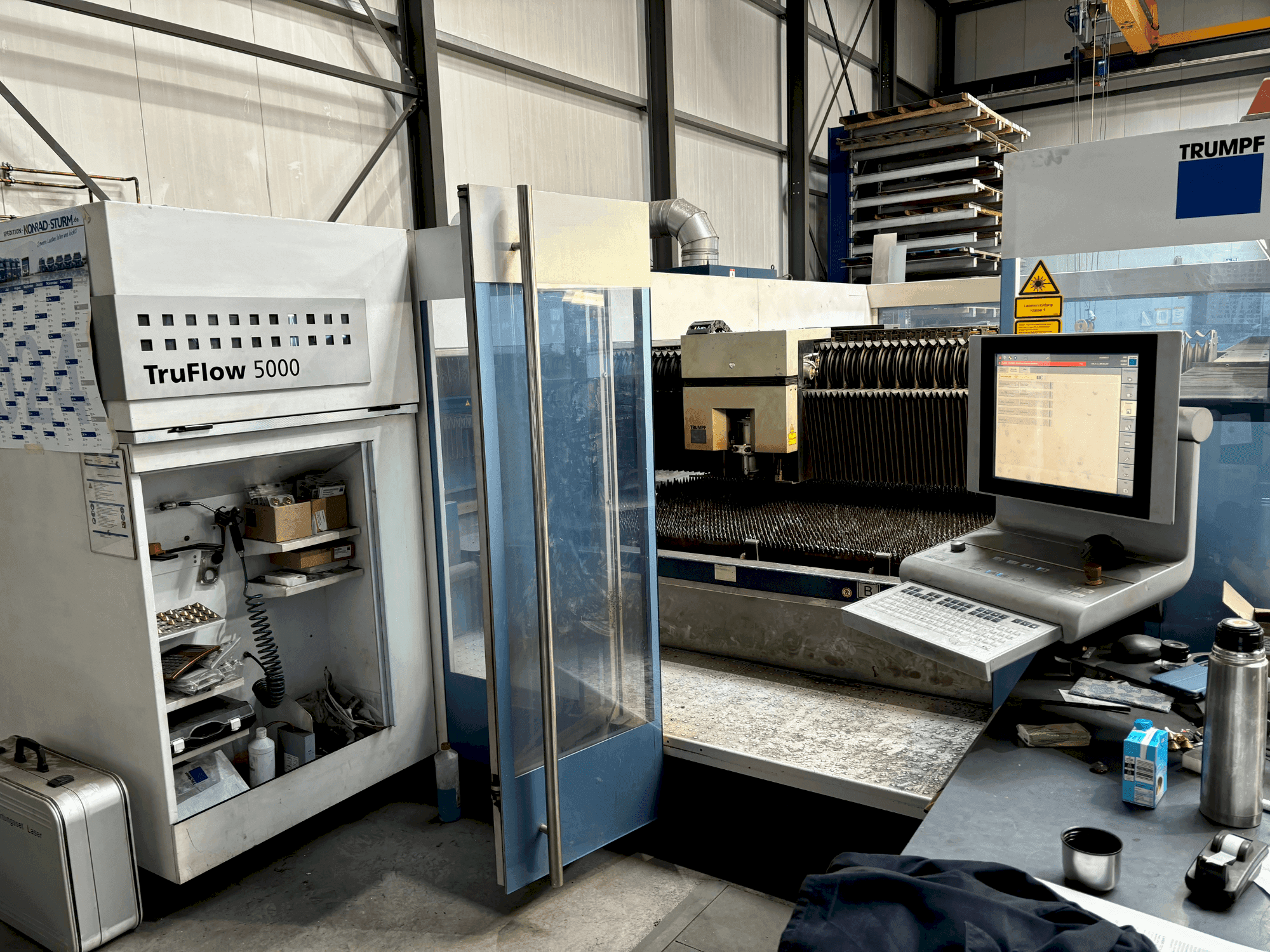 Front view of TRUMPF TruLaser 3040 machine