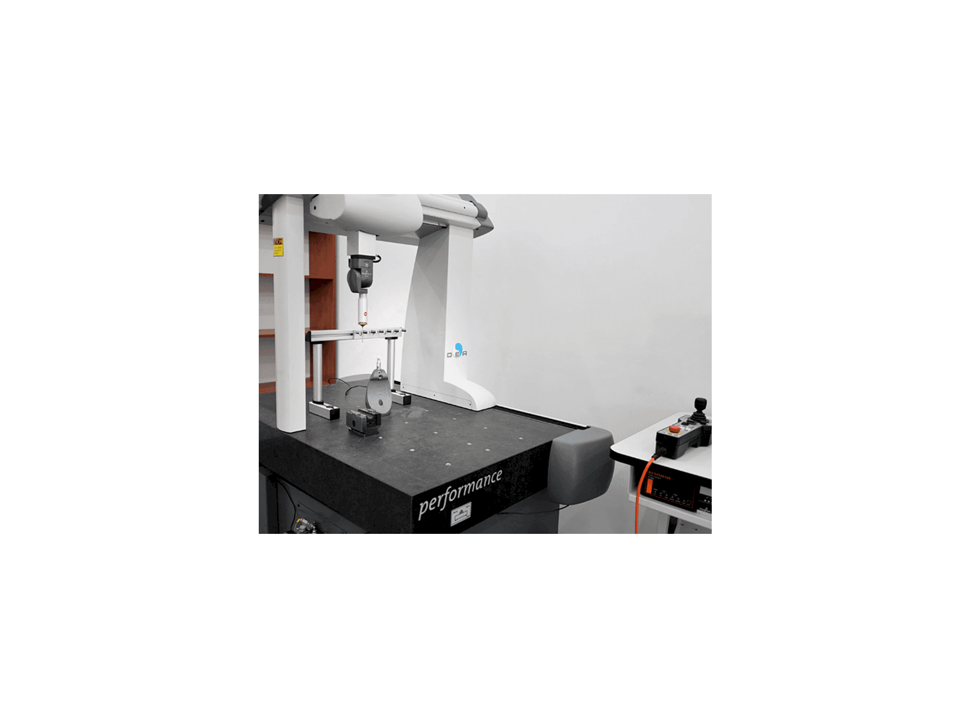 Front view of Hexagon Global 050705 machine