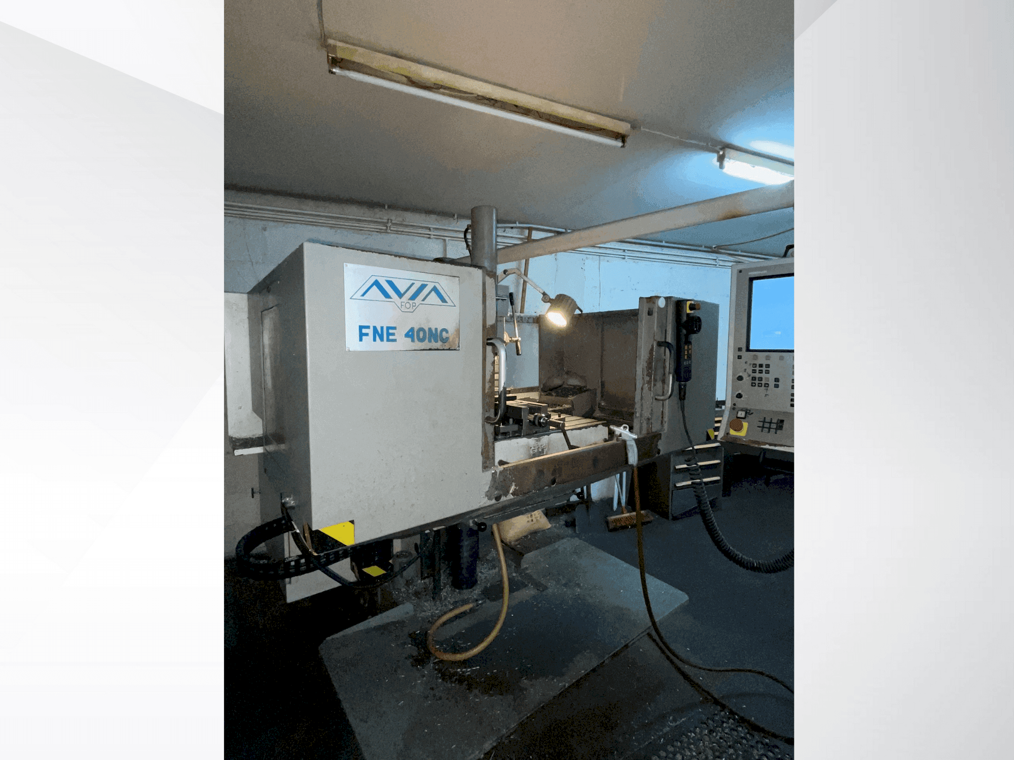 Front view of Avia FNE 40NC machine