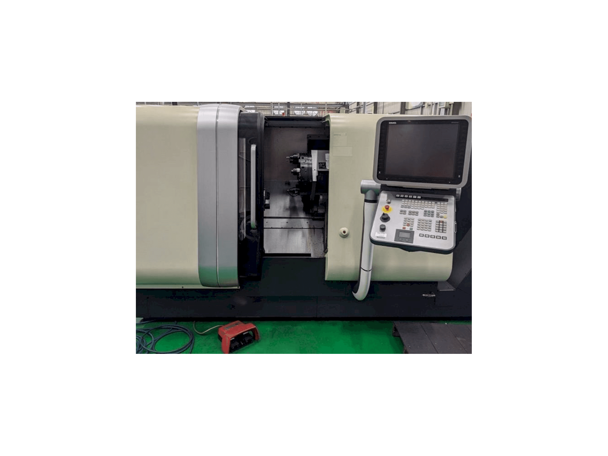 Vista frontal de la máquina Gildemeister CTX Alpha 300