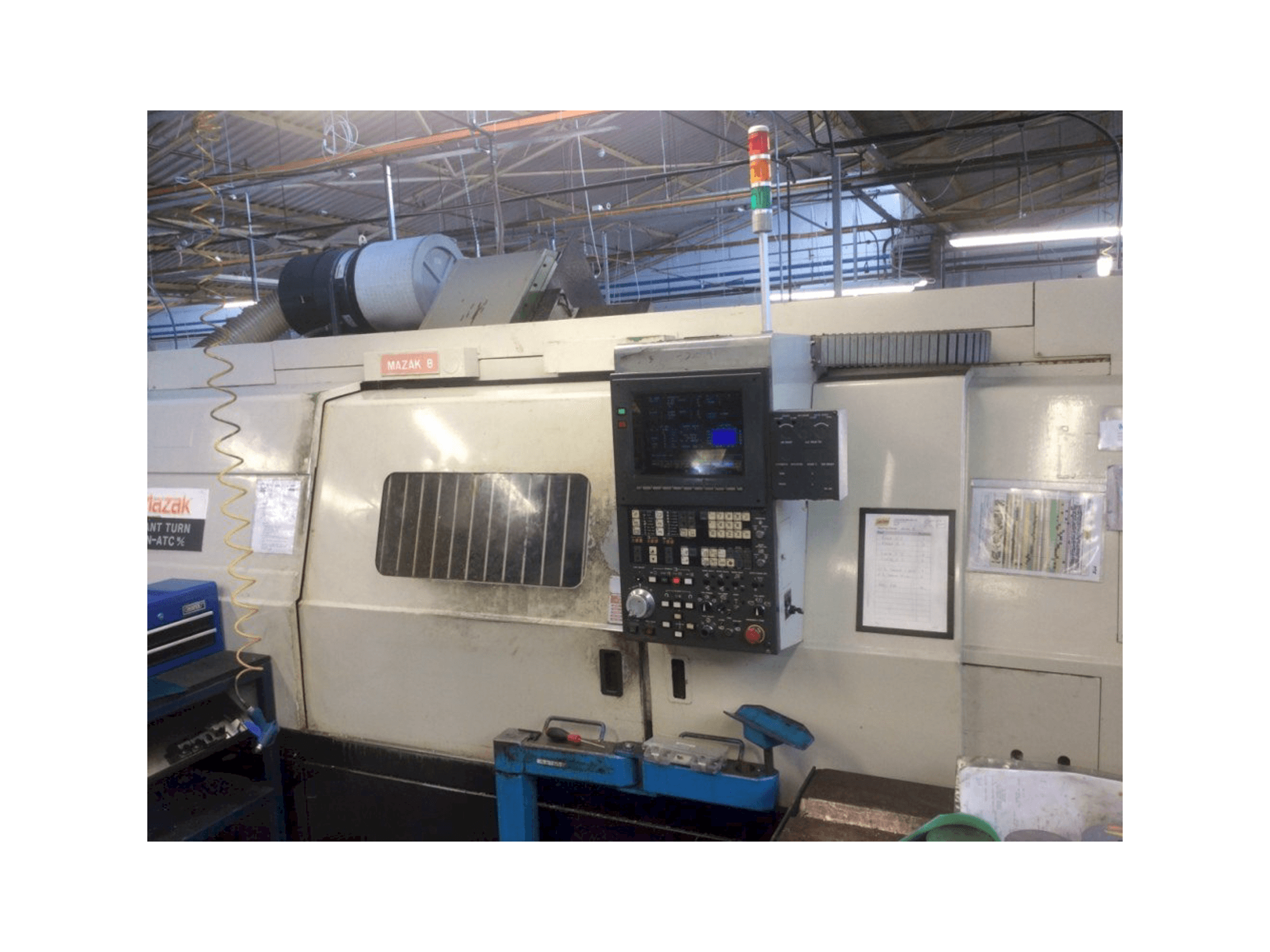 Vista frontal de la máquina Mazak Slant Turn 28N - ATC M/C