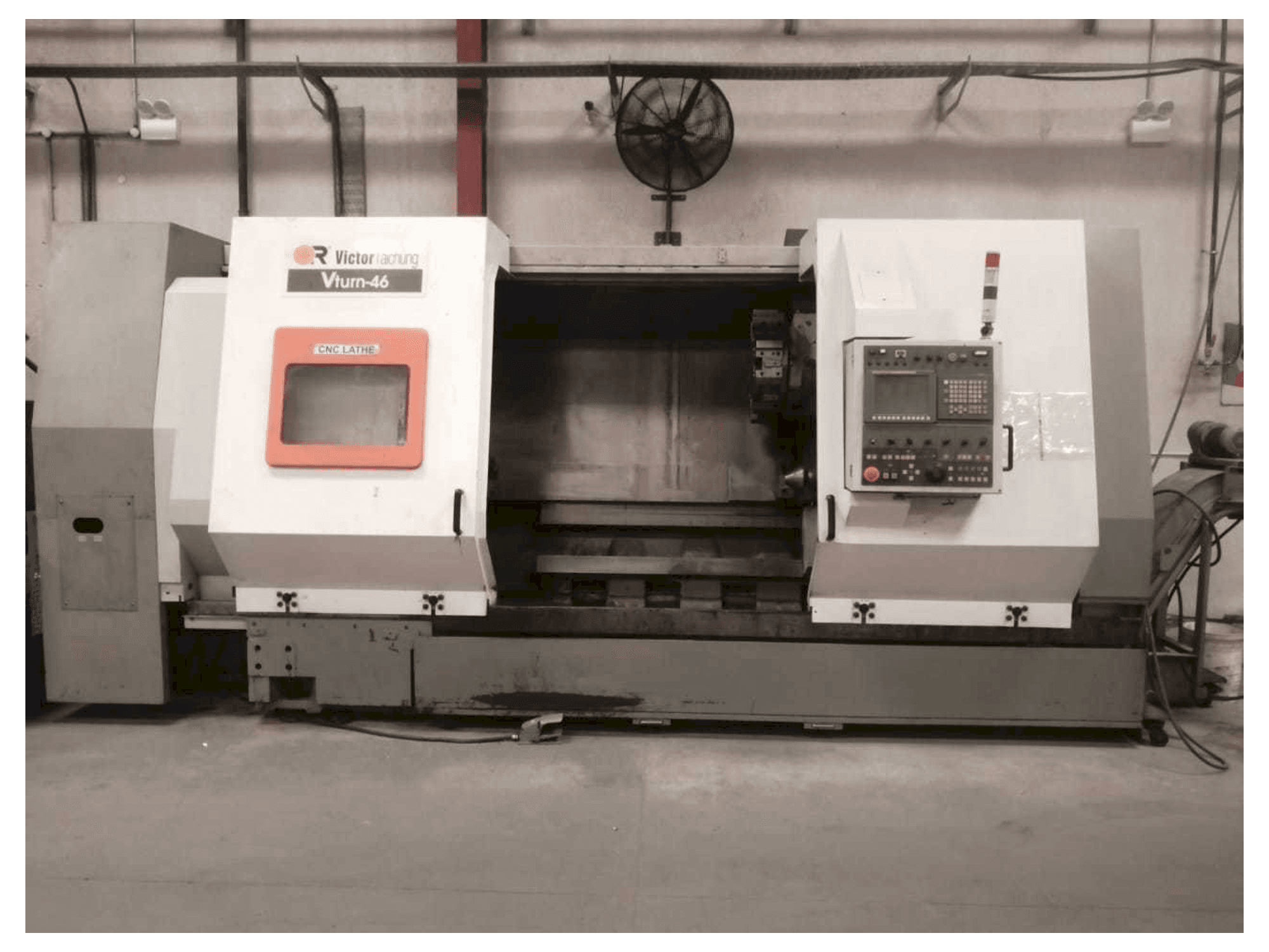 Vista frontal de la máquina Victor Vturn - 46